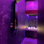 L'arene Des Plaisirs - *