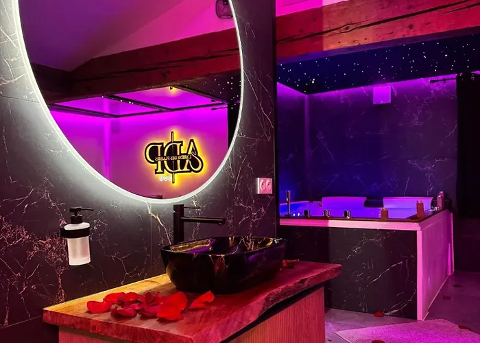 L'arene Des Plaisirs - * Nimes